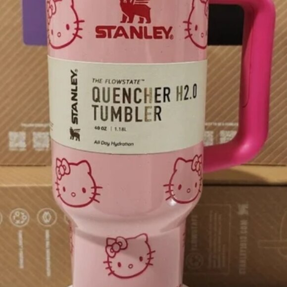 Hello Kitty Stanley Tumbler 40oz Pink - Picture 2 of 3